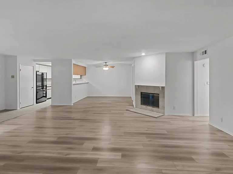 1619 S Bentley Ave #101 — Photo 16