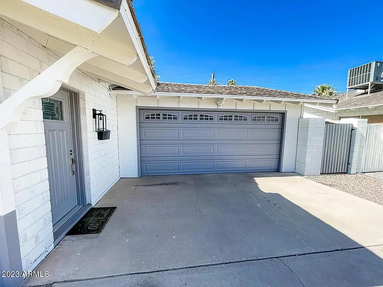 8325 E Heatherbrae Ave — Photo 3