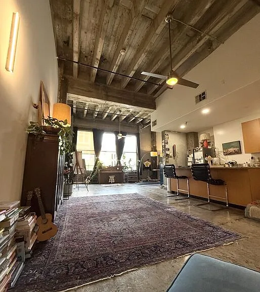 711 S Olive St #402 — Photo 2