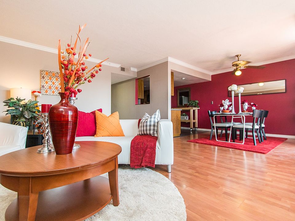 1st image of 605 Redondo Ave Unit 303