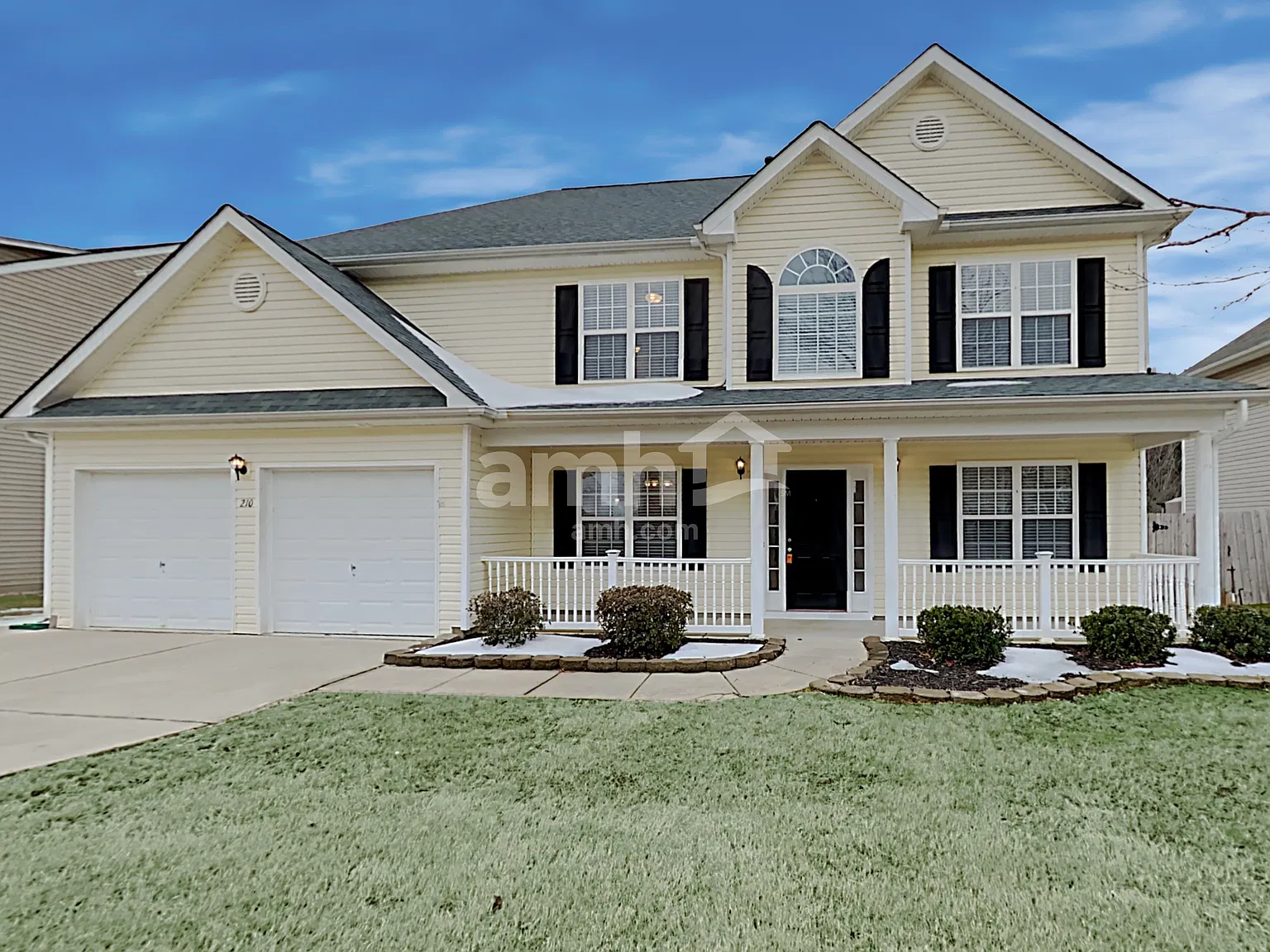 5 bed, 3.0 bath, 2722 sqft, $2,620 — Photo 1