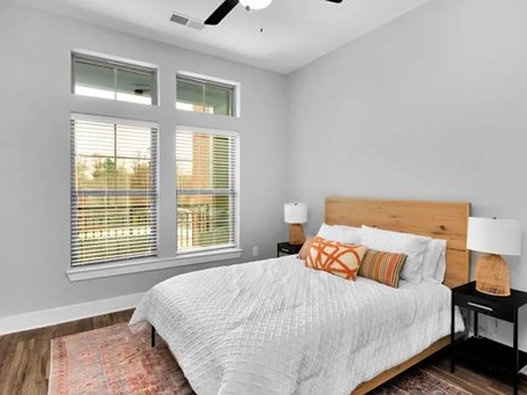 Mill One Apartments — Photo 19