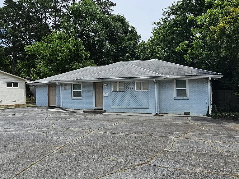 3223 Shallowford Rd NE — Photo 28