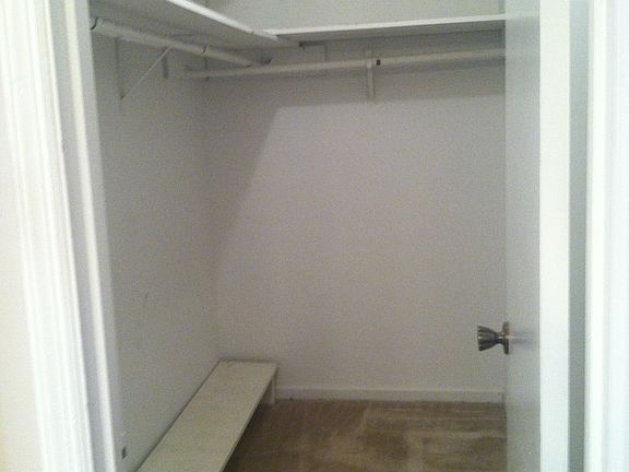 3rd image of 4827 Bexley Dr
