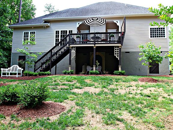 3rd image of 263 Alexander Dr