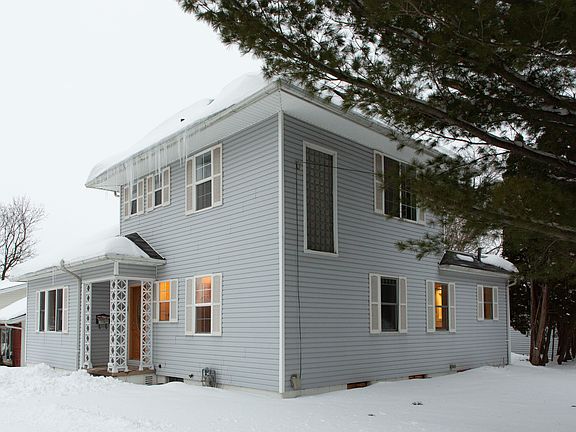 3rd image of 1522 College St