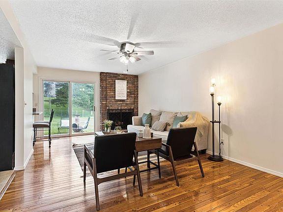 5th image of 492 Maymont Dr