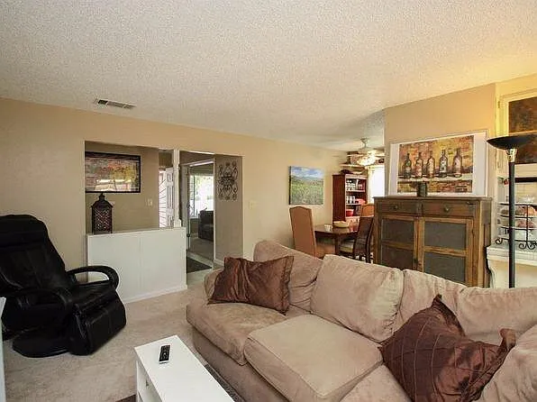 99 Coral Ln — Photo 8
