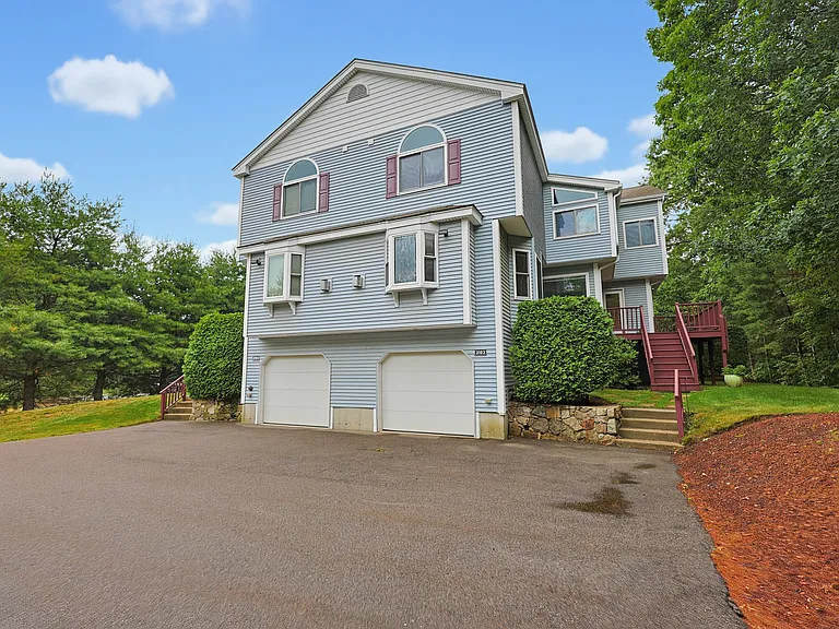 3101 Maple Brook Rd — Photo 1