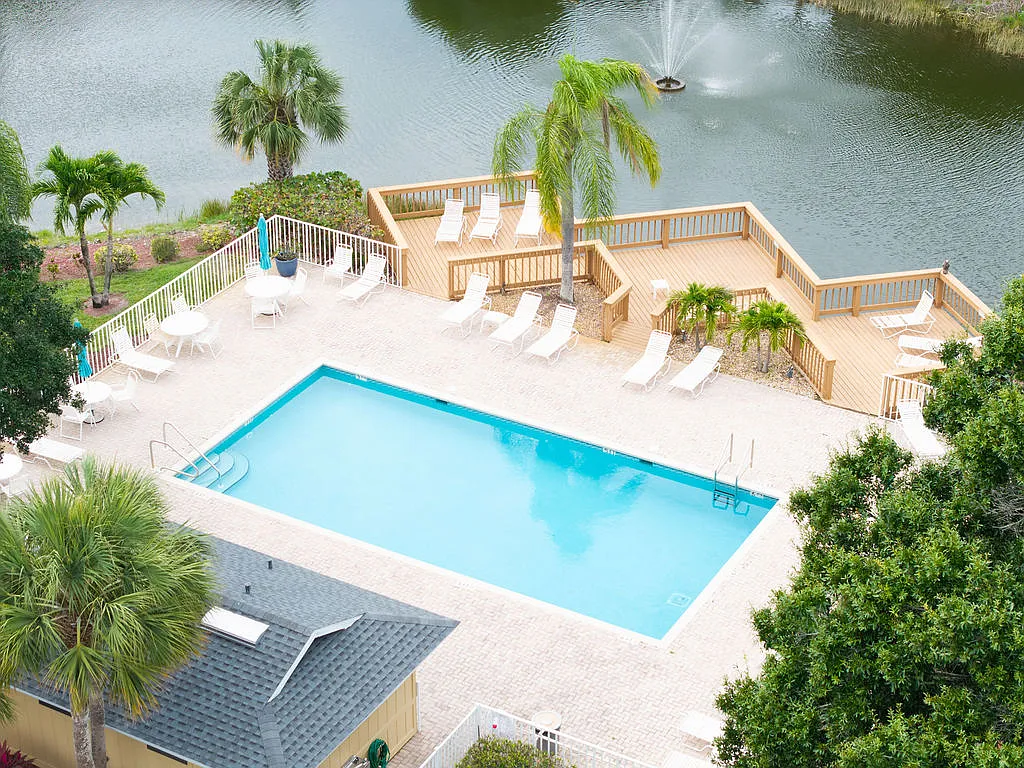 Yesica Ann Cir, Naples — Photo 3