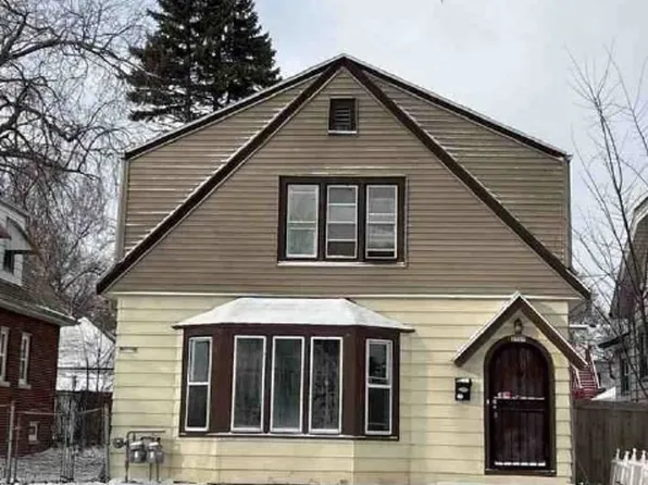 3719 N 49th St, Milwaukee, WI 53216