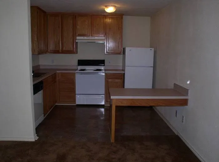 Studio, 410 sqft, $700 — Photo 4