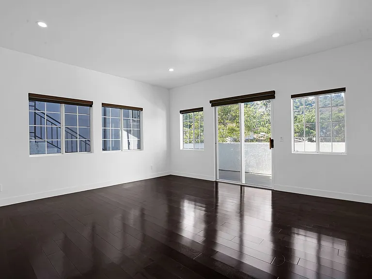 3832 Shannon Rd — Photo 34