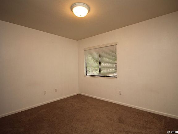 5th image of 2413 NW 47th Ln