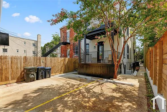 1017 Euclid St NW #1 — Photo 17