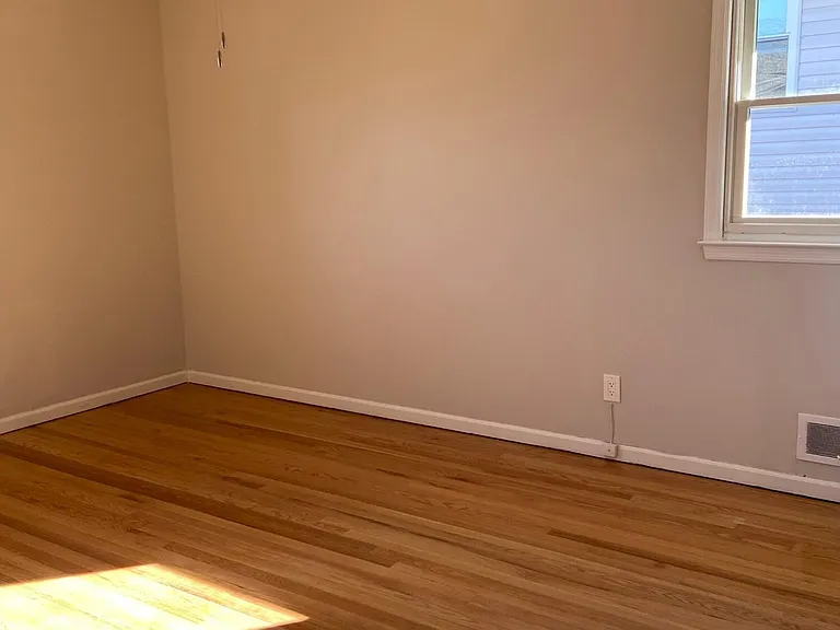 11 Duncan St #1 — Photo 5