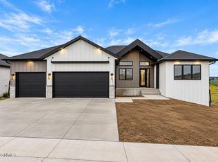 2314 Ketchum Ave, Bismarck, ND 58503