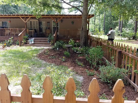 2nd image of 696 Bedon Rd