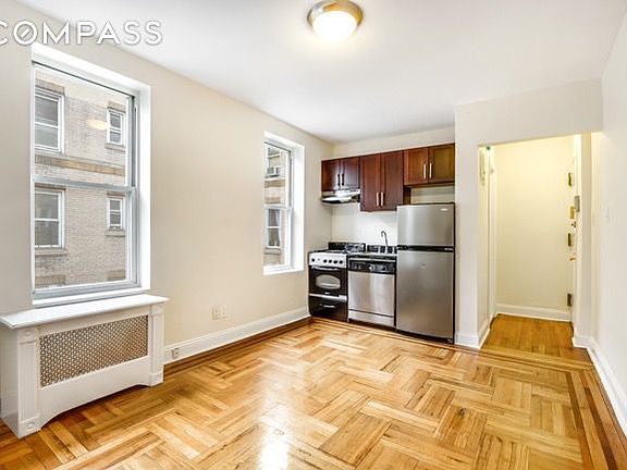 4th image of 3049 Crescent St APT H1b6