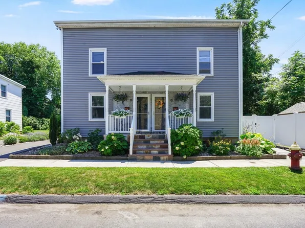 61 Abbey St, Chicopee, MA 01013