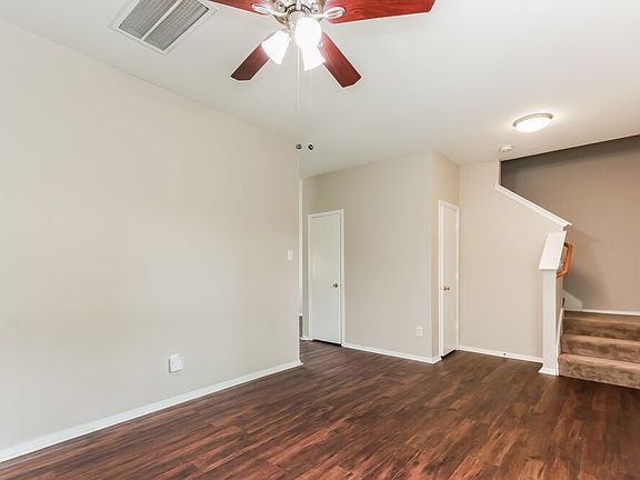 4th image of 1671 Nichole Woods Dr