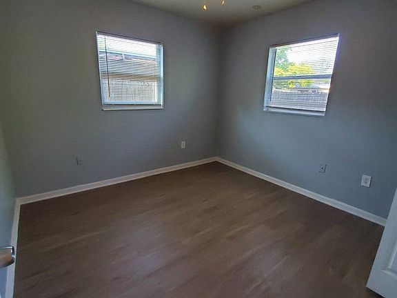 5th image of 9815 N 10th St #7410410