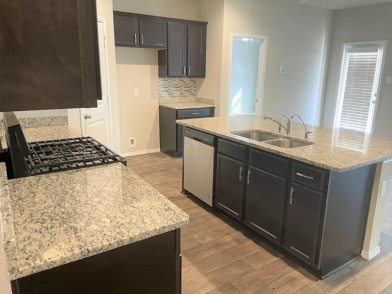 22535 Theodoli Dr — Photo 5