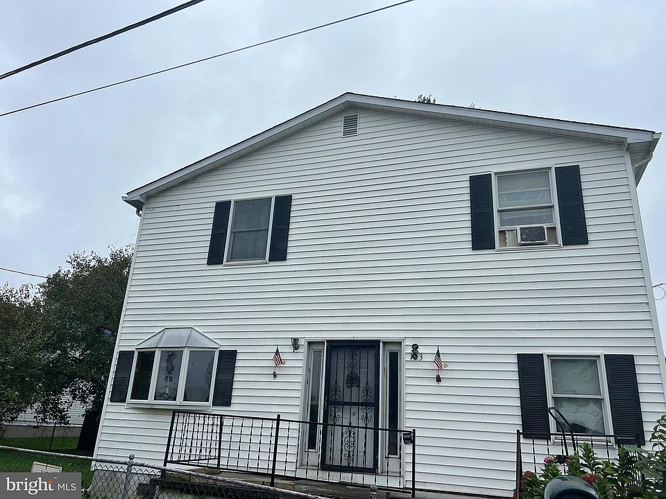 2nd image of 103 Maryland Ave