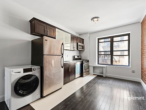 2nd image of 1045 Union St APT 2E