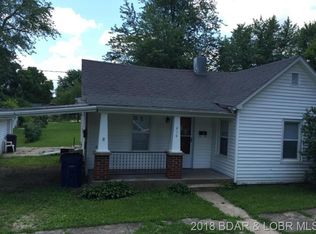 414 W Court St, Eldon, MO 65026