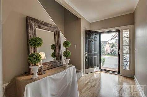 2nd image of 1415 W Northfield Blvd #1415
