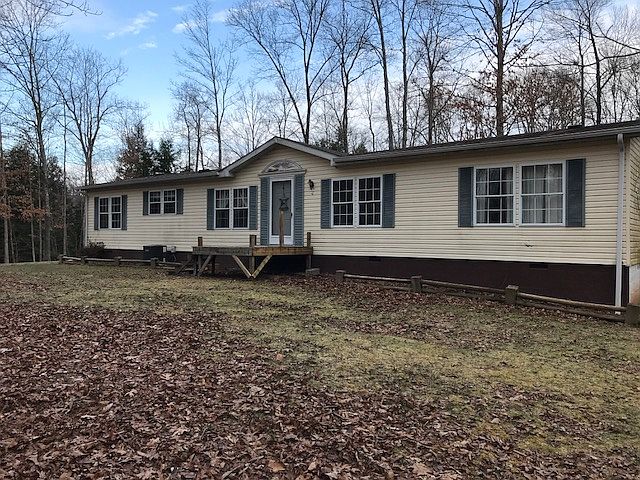 1st image of 300 Crooked Creek Rd