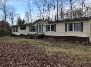 300 Crooked Creek Rd, Glenville, WV 26351