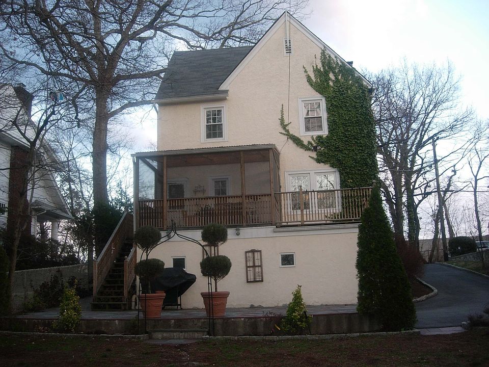 Back of house 