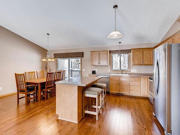 4th image of 659 Kayla Ln