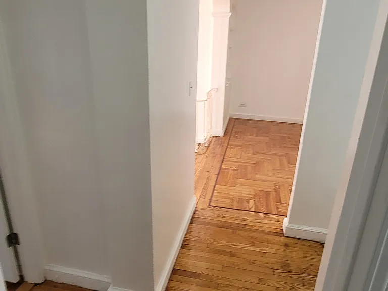 85 McClellan St #3H — Photo 17