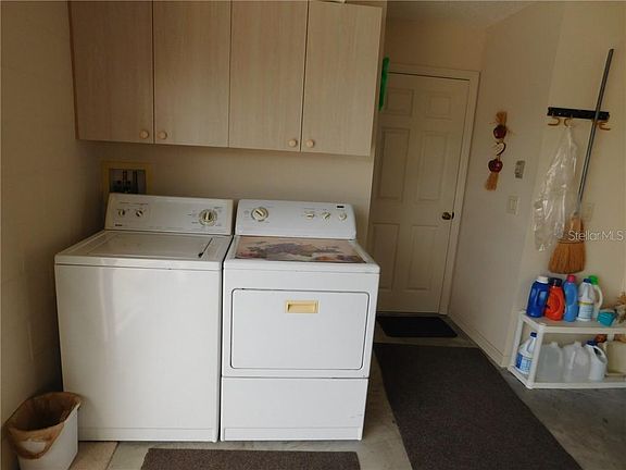 4th image of 17102 SE 76th Caledonia Ter