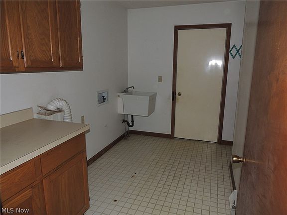 5th image of 10510 Greenview Dr