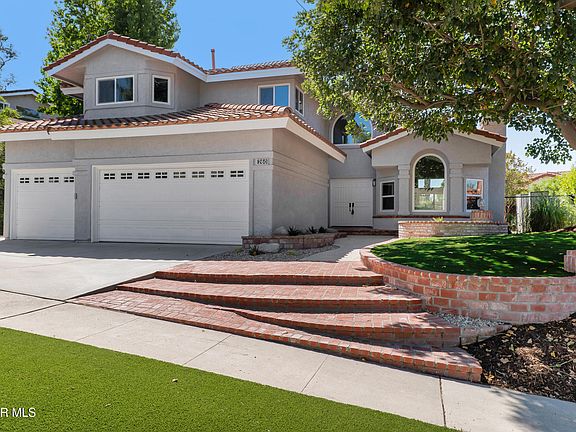 3rd image of 260 Goldenwood Cir