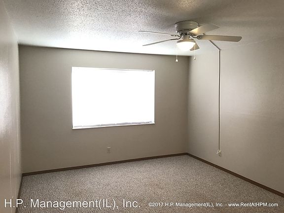 3rd image of 1711 N Main St APT D