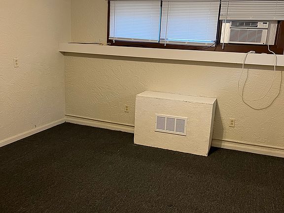 3rd image of 4945 Oberlin Ave #5