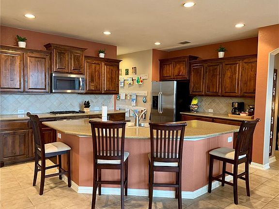 2nd image of 3041 Seabrook Dr