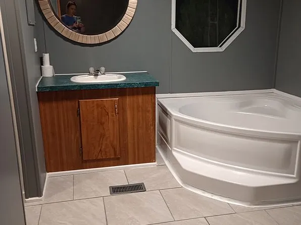 7160 Murray Heights Dr N, Irvington, AL 36544