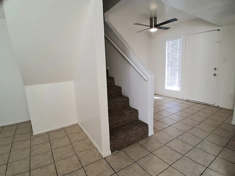 1715 E. Pepper Circle — Photo 15