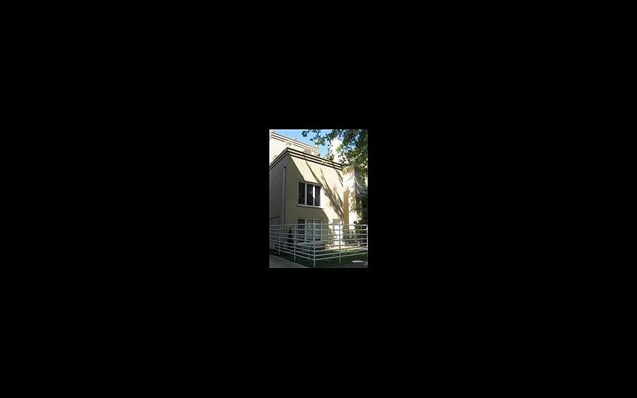 2nd image of 1146 W Lill Ave