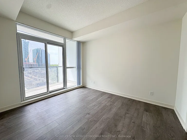 4955 Yonge St #806 — Photo 20