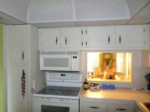 3rd image of 3070 Holiday Springs Blvd APT 211