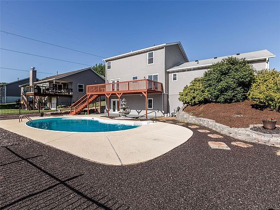 5th image of 1201 Robert Dr