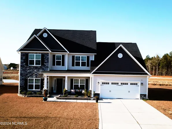 442 Sandcastle Street, Grimesland, NC 27837