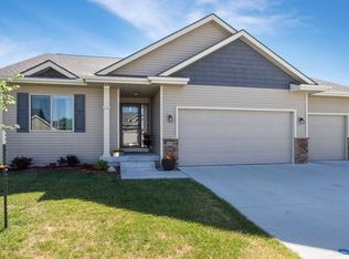 608 Meadow Brook Pl, Huxley, IA 50124